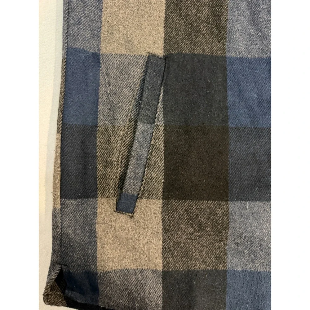 RVLT Revolution Plaid Zip Up Jacket Men's L Blue Gray Flannel Wool Blend #3608